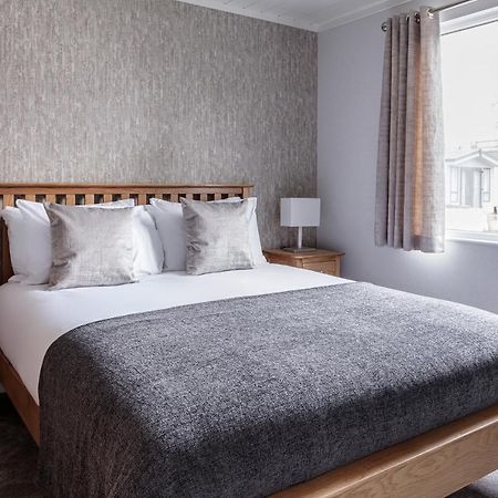 Roydon Marina Village Lodges Buitenkant foto